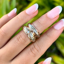 Load image into Gallery viewer, Two-Tone Scalloped Top 6mm Hawaiian Rings in 14K Gold
