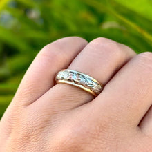 Load image into Gallery viewer, Tri-Color Scalloped Top Shiny Maile with Hibiscus &amp; Diamond 6mm Ring in 14K Gold
