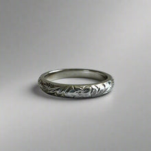 Load image into Gallery viewer, Old English &amp; Hibiscus 3mm Barrel Ring in 14K White Gold
