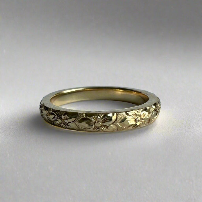 Hibiscus All Around 3mm Barrel Ring in 14K Yellow Gold