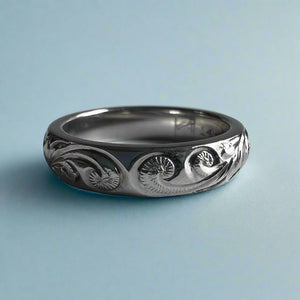 Old English Barrel 4mm Ring in White Gold 