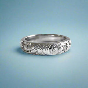 Old English & Hibiscus 4mm Barrel Ring with Diamond in 18K White Gold