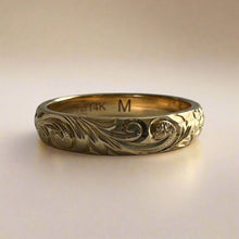 Load image into Gallery viewer, Hawaiian Makana 4mm Barrel Ring with Old English &amp; Plumeria engraving
