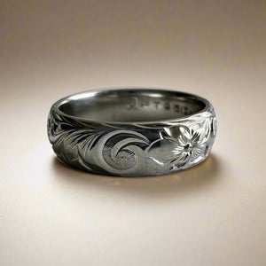 Old English with flowers 6mm platinum ring