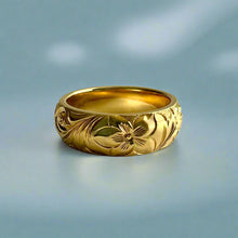 Load image into Gallery viewer, Plumeria, Hibiscus &amp; Old English 6mm Hawaiian Ring in 18K Yellow Gold
