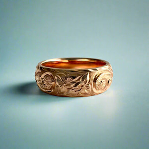 Hibiscus Kiss Design with Old English 6mm Hawaiian Ring in 14K Pink Gold