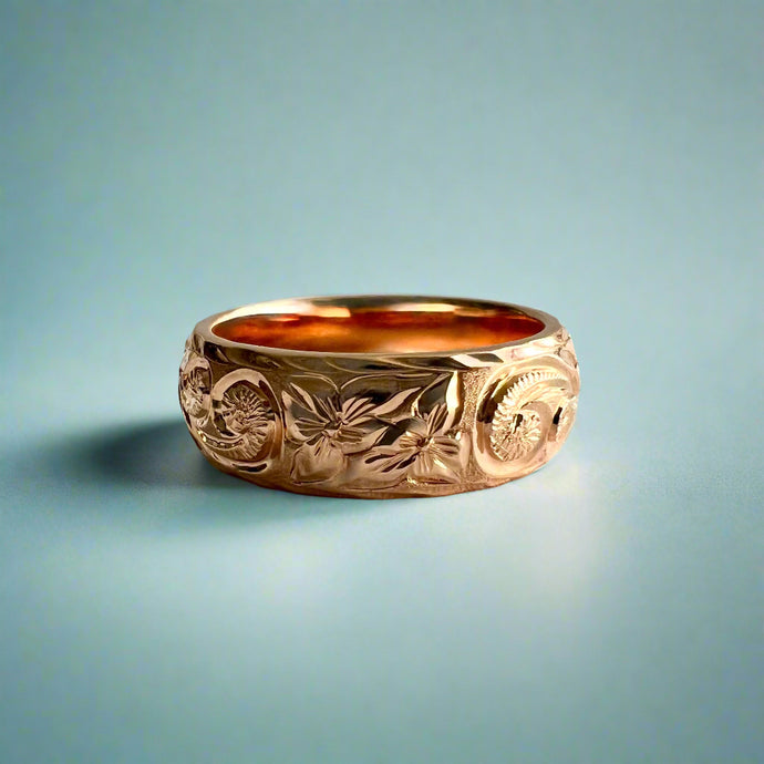 Hibiscus Kiss Design with Old English 6mm Hawaiian Ring in 14K Pink Gold