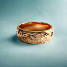 Load image into Gallery viewer, Hibiscus Kiss Design with Old English 6mm Hawaiian Ring in 14K Pink Gold
