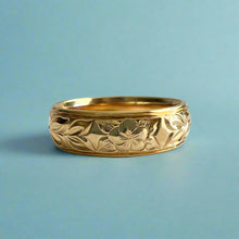 Load image into Gallery viewer, Shiny Maile &amp; Plumeria with leaves 6mm Hawaiian comfort fit Ring in 14K Yellow Gold 
