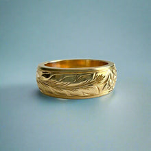 Load image into Gallery viewer, Long Leaf Maile &amp; Plumeria with Leaves 6mm Ring in 18K Yellow Gold
