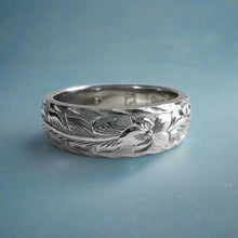 Load image into Gallery viewer, Long Leaf Maile &amp; Hibiscus with Diamond 6mm Ring in 18K White Gold
