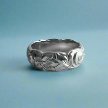 Load image into Gallery viewer, Scalloped Old English &amp; Hibiscus 6mm Ring in 14K White Gold in size 5 1/2
