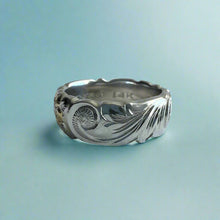 Load image into Gallery viewer, Scalloped Two-Tone Old English &amp; Plumeria 6mm Ring with Diamond in Platinum &amp; 14K Green Gold
