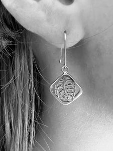 Monstera Hawaiian Earring