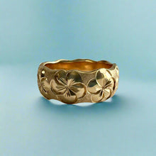 Load image into Gallery viewer, Scalloped Plumeria All Around 8mm Ring in 14K Yellow Gold in size 8
