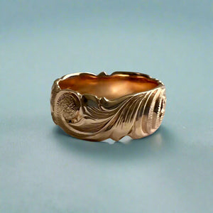 Scalloped Old English & Hibiscus 8mm Hawaiian Ring in 14K Pink Gold in size 7 1/4