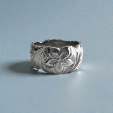 Load image into Gallery viewer, Scalloped Old English &amp; Hibiscus 10mm Ring in 14K White Gold in size 8
