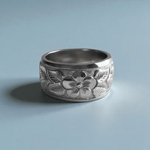 Load image into Gallery viewer, Raised Maile &amp; Plumeria 10mm &quot;Kuuipo&quot; Ring in 14K White Gold
