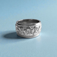 Load image into Gallery viewer, Raised Maile &amp; Plumeria 10mm "Laulea" Ring in 14K White Gold
