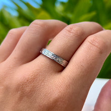 Load image into Gallery viewer, Shiny Old English 4mm Hawaiian Ring in 14K White Gold in size 9
