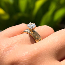 Load image into Gallery viewer, Kaimana Kula Old English &amp; Hibiscus 6mm Solitaire Ring with Cubic Zirconia in 14K Yellow Gold in size 8 1/4
