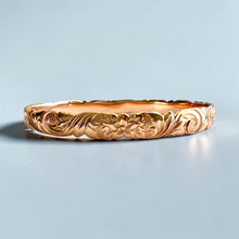 Load image into Gallery viewer, Scalloped Old English &amp; Hibiscus with Leaves 8mm Bangle Bracelet in 14K Pink Gold in size 7 1/2
