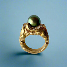 Load image into Gallery viewer, Old English &amp; Diamonds Black Pearl Ring in 14K Yellow Gold in size 5 1/2
