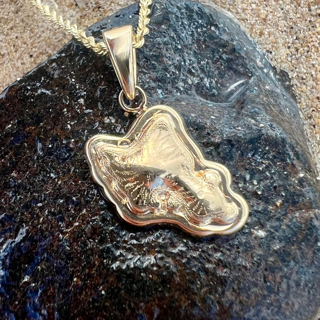 Oahu Island Pendant in 14K Yellow Gold