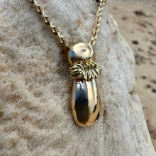 Load image into Gallery viewer, Gold Hawaiian  Ipu Pendant 
