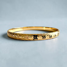 Load image into Gallery viewer, Maile &amp; Hibiscus 6mm "Kuuipo" Bangle Bracelet in 14K Yellow Gold in size 7 1/2
