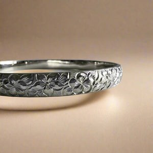 Hibiscus & Plumeria with Leaves 6mm Bangle Bracelet in 14K White Gold