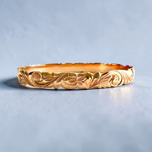 Load image into Gallery viewer, Scalloped Old English &amp; 4x Hibiscus 8mm Makana Bangle Bracelet in 14K Pink Gold in size 7 3/4
