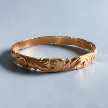 Load image into Gallery viewer, Scalloped Old English &amp; 2x Hibiscus 8mm Makana Bangle Bracelet in 14K Pink Gold in size 8
