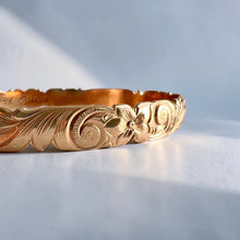 Load image into Gallery viewer, Scalloped Old English &amp; 2x Hibiscus 8mm Makana Bangle Bracelet in 14K Pink Gold in size 8
