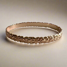 Load image into Gallery viewer, Scalloped Hibiscus &amp; Plumeria with Leaves 8mm Hawaiian Makana Bangle Bracelet in 14K Pink Gold
