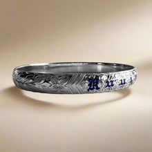 Load image into Gallery viewer, Hawaiian Maile &amp; Hibiscus 8mm &quot;Kuuipo&quot; Bangle Bracelet in 14K White Gold
