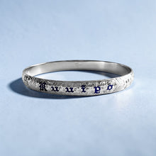 Load image into Gallery viewer, Maile &amp; Hibiscus 8mm "Kuuipo" Bangle Bracelet in 14K White Gold in size 7 1/2

