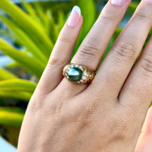 Load image into Gallery viewer, Old English &amp; Diamonds Black Pearl Ring in 14K Yellow Gold in size 5 1/2
