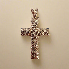 Load image into Gallery viewer, Scalloped Plumeria 6mm Cross Pendant in 14K White Gold or Pink Gold
