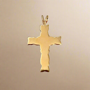 Scalloped Engraved Hawaiian Hibiscus 6mm Cross Pendant in 14K Gold