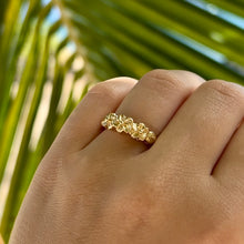 Load image into Gallery viewer, Three Small Hibiscus Hawaiian Flower Ring in 14K Yellow Gold
