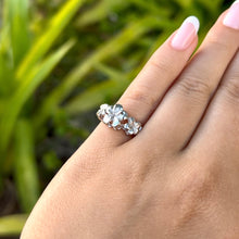 Load image into Gallery viewer, Scalloped Three Plumeria with Ridge Hawaiian Flower Ring in 14K White Gold
