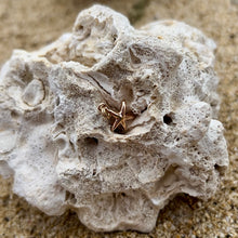 Load image into Gallery viewer, Pink gold starfish charm pendant 
