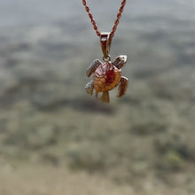 Load and play video in Gallery viewer, Honu pendant in pink and white gold
